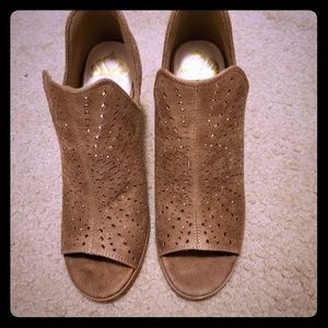 Fergilicious peep toe bootie